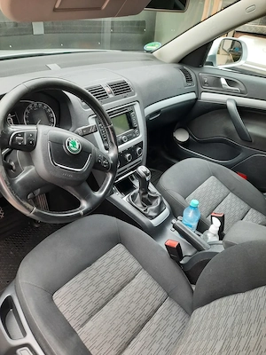 Skoda Octavia - imagine 6