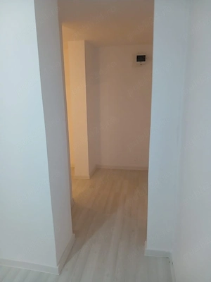 Cernavodă apartament de vânzare - imagine 3