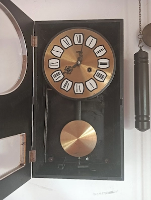 ceas cu pendul antic 