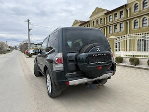 Mitsubishi Pajero 3.2 Diesel - imagine 3