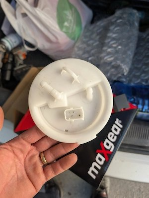 pompa de benzina pentru BMW e46  - imagine 2