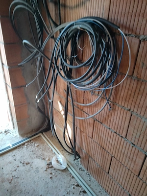 Executam lucrări de electrica si automatizări 