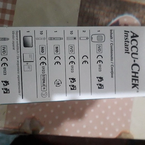 VandGlucometruAccucheck - imagine 4