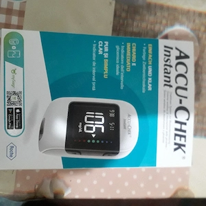 VandGlucometruAccucheck - imagine 2
