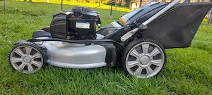 Masina mare de tuns iarba  MTD cu autotractiune si motor Briggs&Stratton 