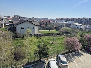 Vand apartament 2 camere si loc de parcare inclus