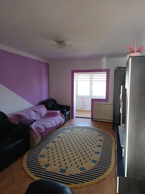 Inchiriere apartament 2 camere-comuna 1 decembrie,langa primarie