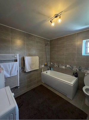 Apartament 3 camere, bloc nou, zonă Capitol   (direct de la proprietar) - imagine 4