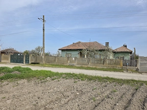 Vand casa comuna Celaru, sat.Soreni ,jud.Dolj