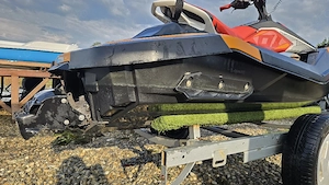 peridoc jetsky  barca fara acte