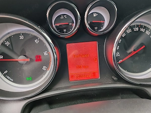 Opel Astra J Sports Tourer 2012, cutie automata - imagine 3