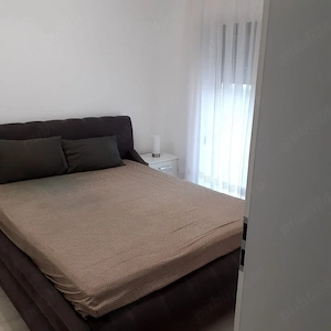 închiriez apartament  - imagine 2