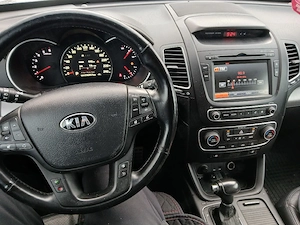 kia sorento - imagine 4