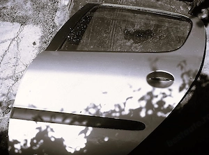 Usa portiera de Peugeot 206 din 1998-2012 - imagine 3