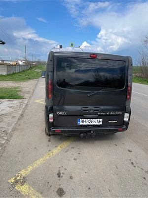 vand sau schimb Opel Vivaro 2.5 Diesel, 8 locuri - imagine 4