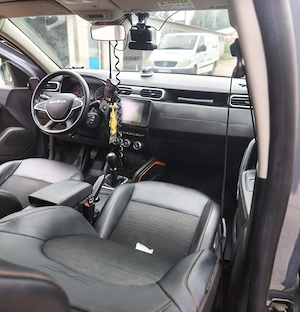 Dacia Duster Extreme 1.3 TCe 4x4   48.500 km Garanție până în 04.2028 - imagine 5