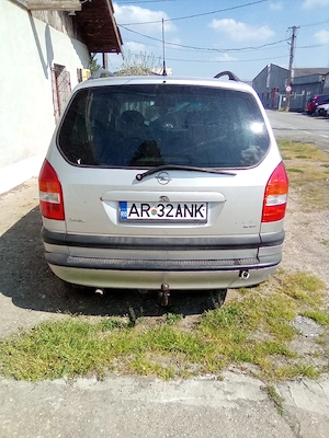 Opel Zafira  - imagine 4