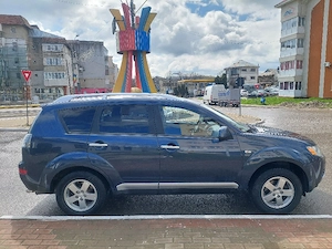 Mitsubishi Outlander 2008 cu 7 locuri - imagine 6