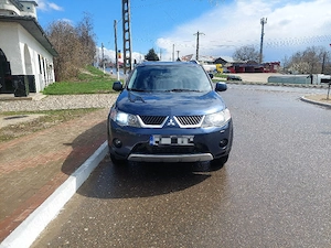 Mitsubishi Outlander 2008 cu 7 locuri