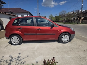Ford Fiesta 2007-Provenienta Ford RO-1400.TDCI.Economicul 4,5%. Pret 1550 Euro - imagine 8