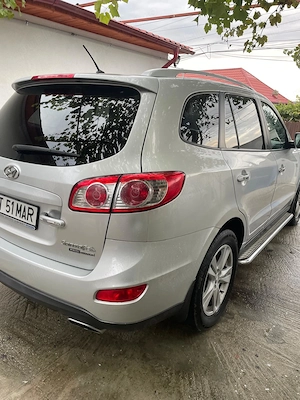 Vând Hyundai Santa Fe 2011 2.2 CRDi 197 CP Automat 4x4   300.000 km. - imagine 4