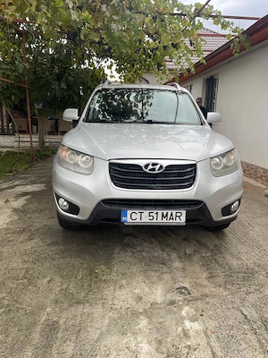 Vând Hyundai Santa Fe 2011 2.2 CRDi 197 CP Automat 4x4   300.000 km. - imagine 2