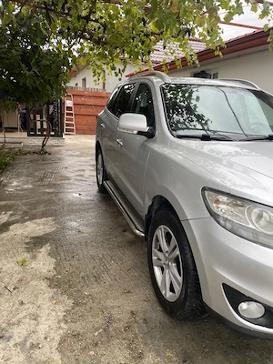 Vând Hyundai Santa Fe 2011 2.2 CRDi 197 CP Automat 4x4   300.000 km. - imagine 5
