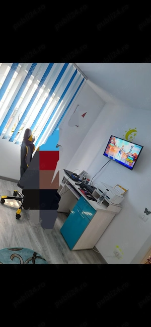 Vand mobila de tineret..