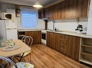 Proprietar, închiriez 2 camere DECOMANDATE, Dorobanților 109 + Parcare - imagine 2