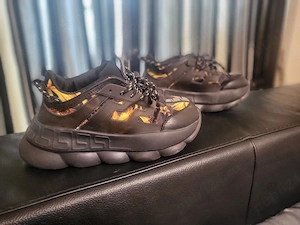 adidasi versace