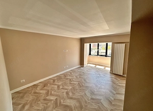 Apartament 2 camere, Hala Centrală, 61 mp, călduros și luminos  - imagine 2