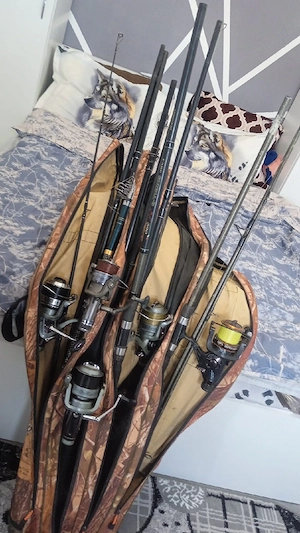 vând lansete de pescuit 