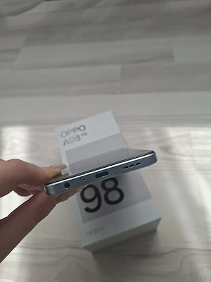 Telefon Oppo A98 5G 