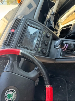 dezmembrez scoda octavia 2008  - imagine 2