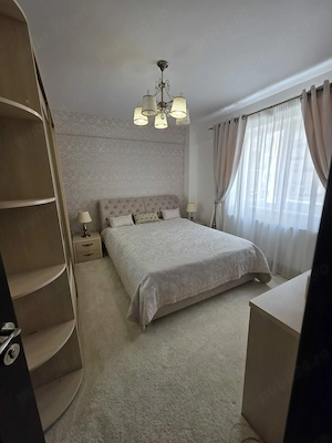 Apartament 3 camere de închiriat   Valea Lupului   complet mobilat și utilat lux. Două locuri de par - imagine 4