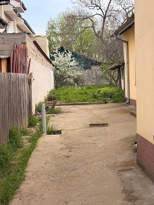 Teren intravilan zona ultracentral Brazda - imagine 2