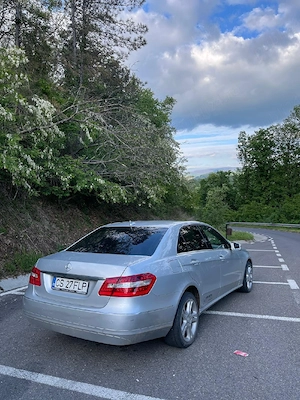 Mercedes E220 - imagine 5