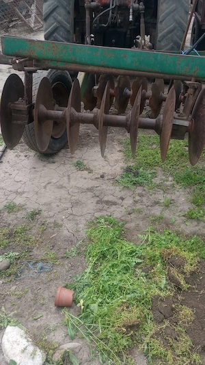 Vând tractor U 650 - imagine 8