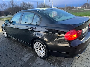 Vand Bmw 318d 2.0d automat 143 cp 2009 - imagine 4