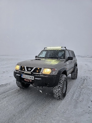 Nissan Patrol y61 Lung Autoutilitară 