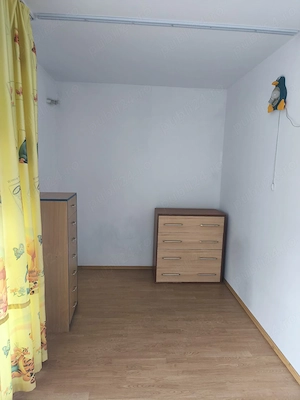 Apartament 3 camere, 60 mp, parter - imagine 4