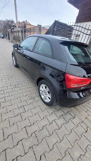 Vând Audi A1 , 1,6 Diesel , Navi. piele, trapa  - imagine 2