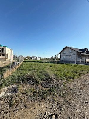 Teren intravilan 700 mp - imagine 4