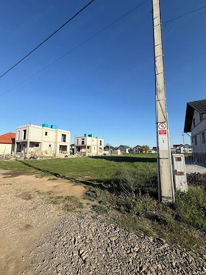 Teren intravilan 700 mp - imagine 3