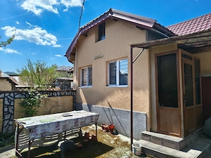 Casa 3 camere in Calimăneşti