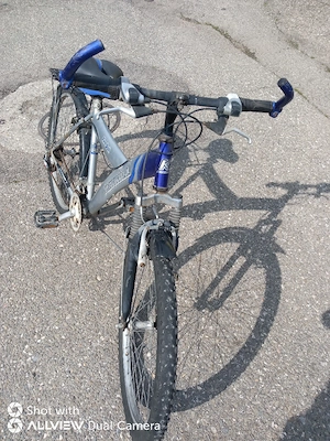 vând bicicleta roti 26 este stare foarte buna funcționare  - imagine 3