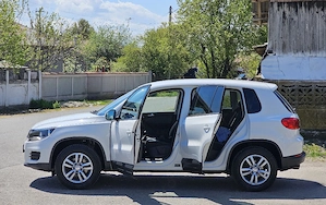 VW Tiguan 1.4TSI 4Motion Navigatie DubluClima SenzoriParcare Bluethoot CamerăMarșarier Euro5  - imagine 3