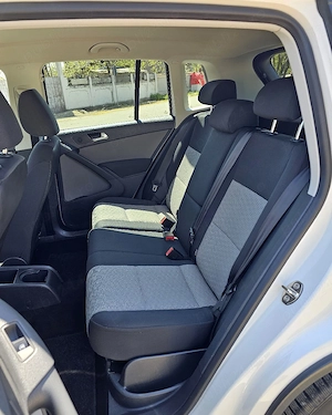 VW Tiguan 1.4TSI 4Motion Navigatie DubluClima SenzoriParcare Bluethoot CamerăMarșarier Euro5  - imagine 12