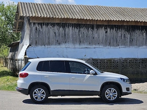 VW Tiguan 1.4TSI 4Motion Navigatie DubluClima SenzoriParcare Bluethoot CamerăMarșarier Euro5  - imagine 14