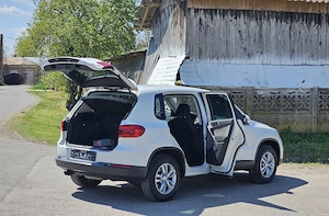 VW Tiguan 1.4TSI 4Motion Navigatie DubluClima SenzoriParcare Bluethoot CamerăMarșarier Euro5  - imagine 4